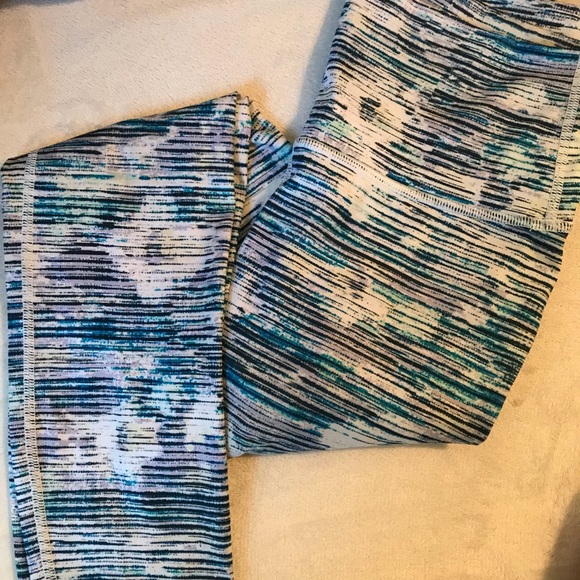 Lululemon leggings, size 4, full length to ankle - Picture 1 of 5